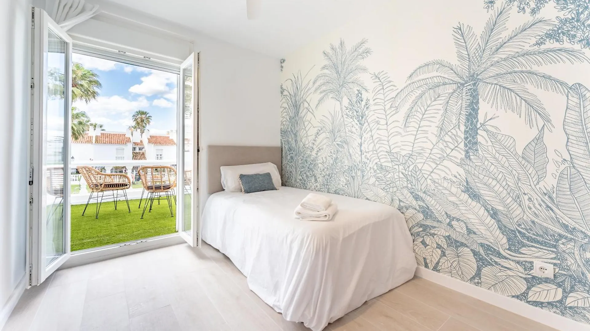 Guadalmar Sun & Beach Malaga